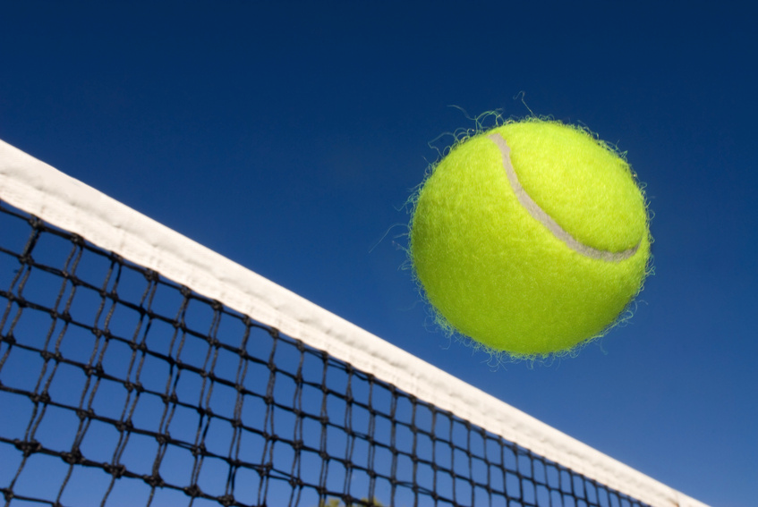 Pourquoi est-il conseillé de mettre une balle de tennis à chaque lavage en  machine ?